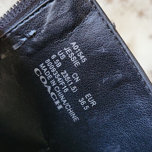 Coach boots w/ ankle tassels - Picture 5 of 6